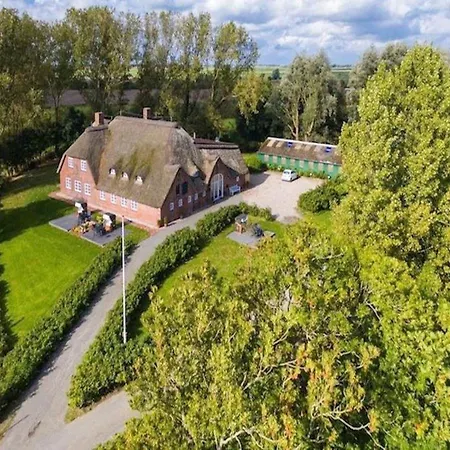 Haubarg Ossenhoff Haubarg Ossenhoff Kaelvstall Tating